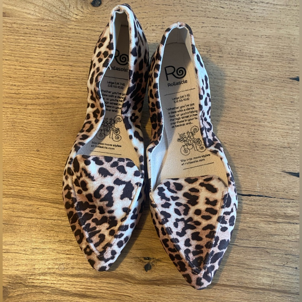 Rollasole‎ Leopard Print Women's Flats Shoes 9-10 NWOT
